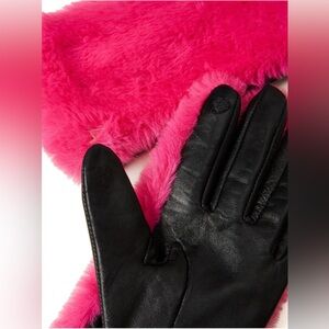 Twin-Set Vibrant Pink faux fur and Black leather Gloves nwt
